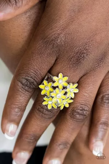 Blooming Bouquets Yellow Flower Ring - Paparazzi Accessories