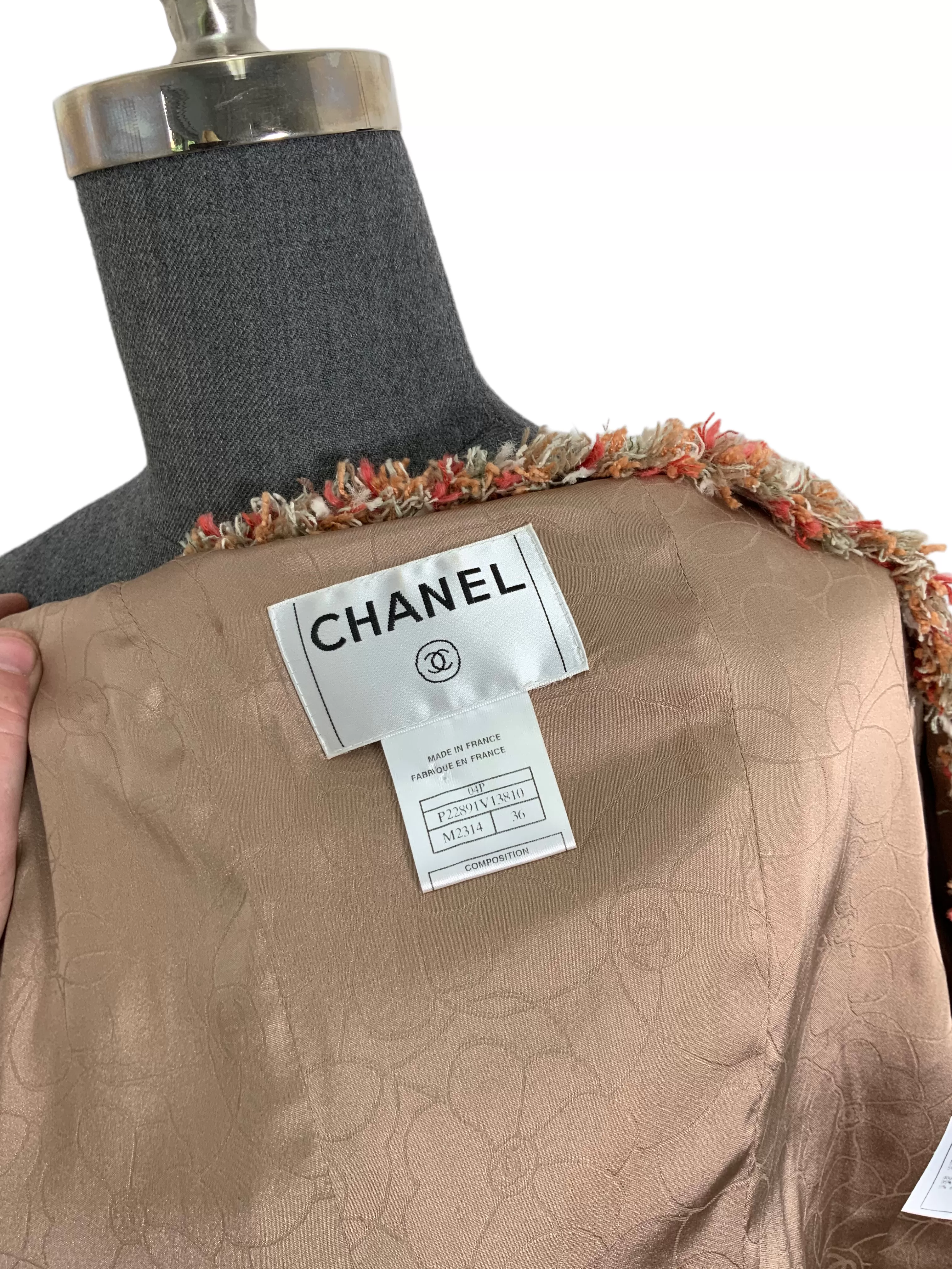 CHANEL 04P Plaid Tweed Skirt Suit Size S