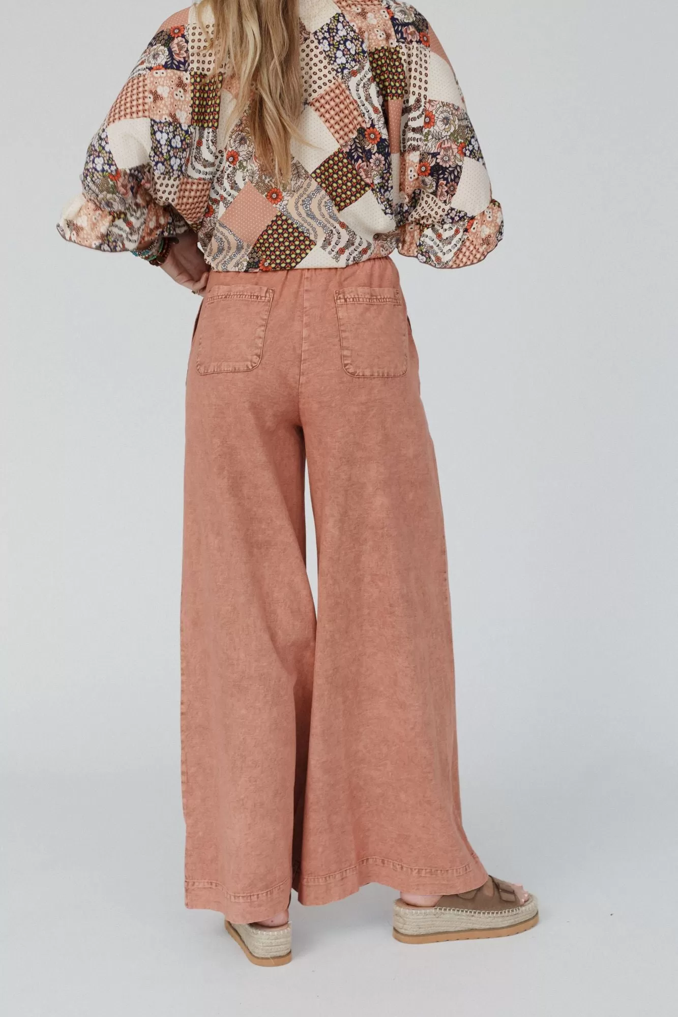 City Ease Pocketed Drawstring Pant - Rust