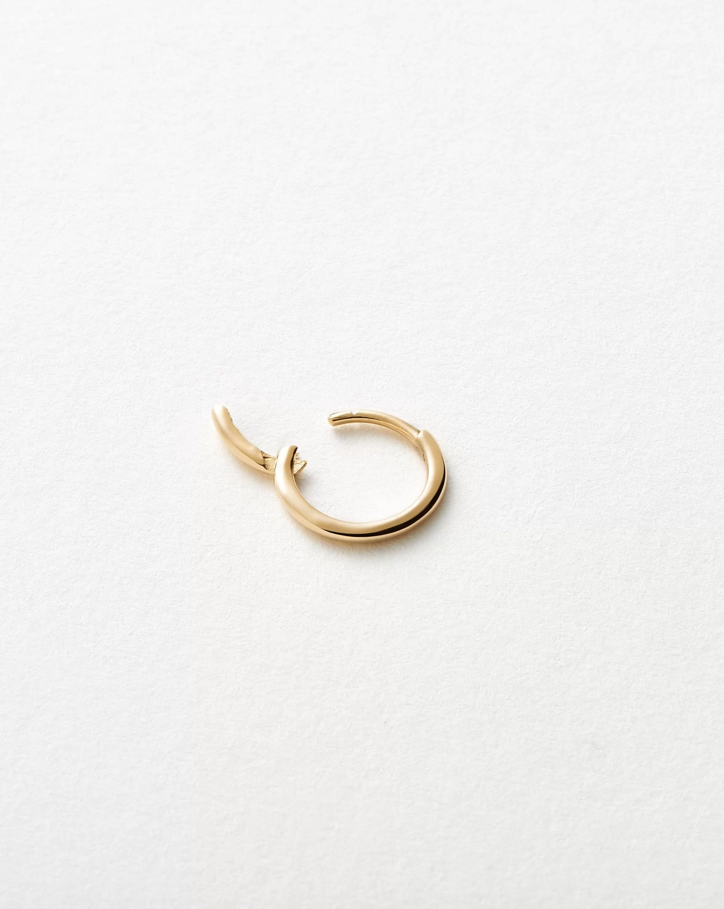 Fine Classic Single Small Hoop Earring