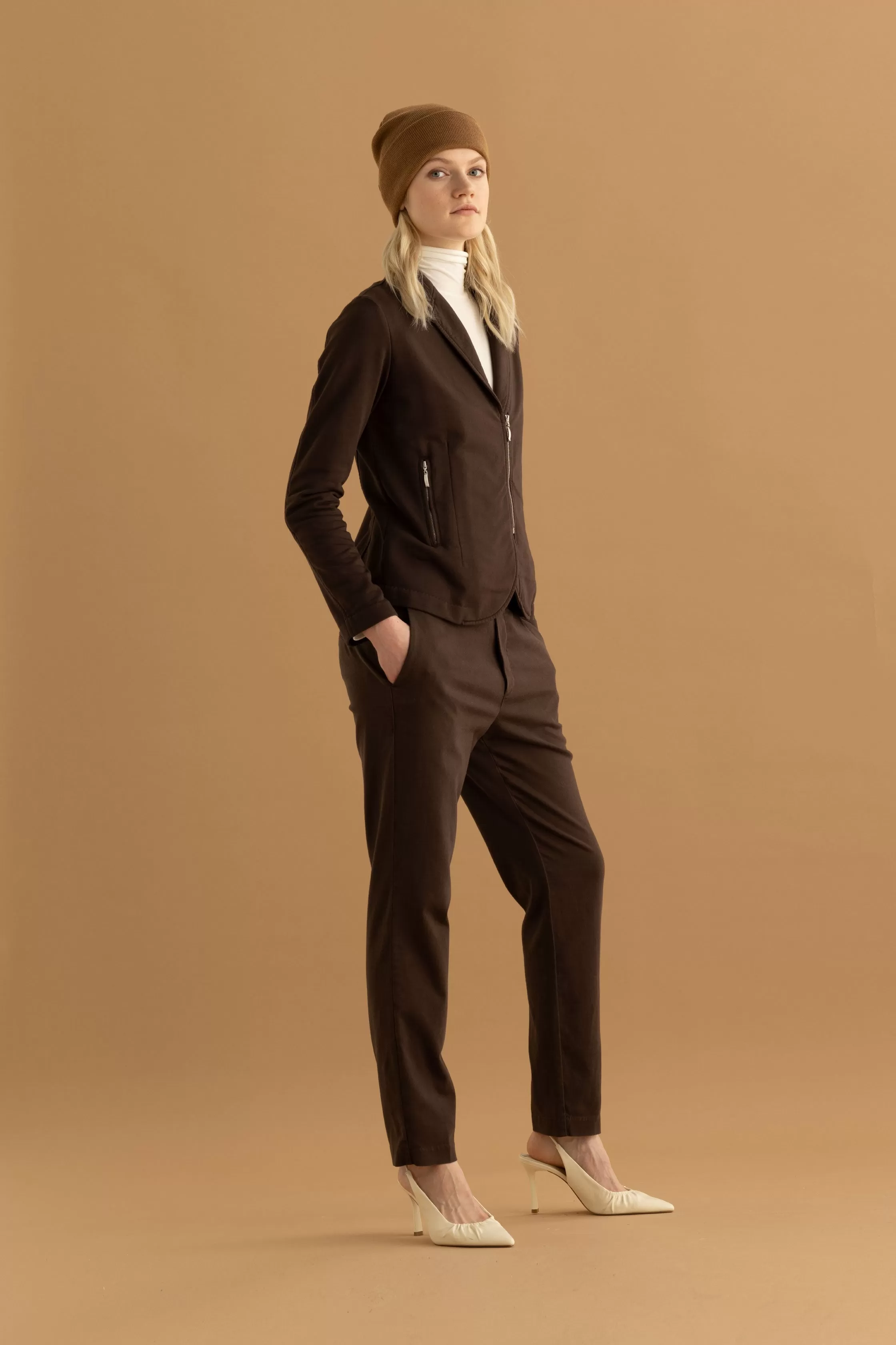 Long Trousers with a High-Waisted Sash Garment Dyed 065U 3838