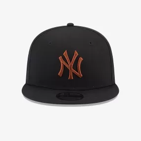 NEW YORK YANKEES LEAGUE ESSENTIAL BLACK 9FIFTY SNAPBACK CAP 'BLACK'