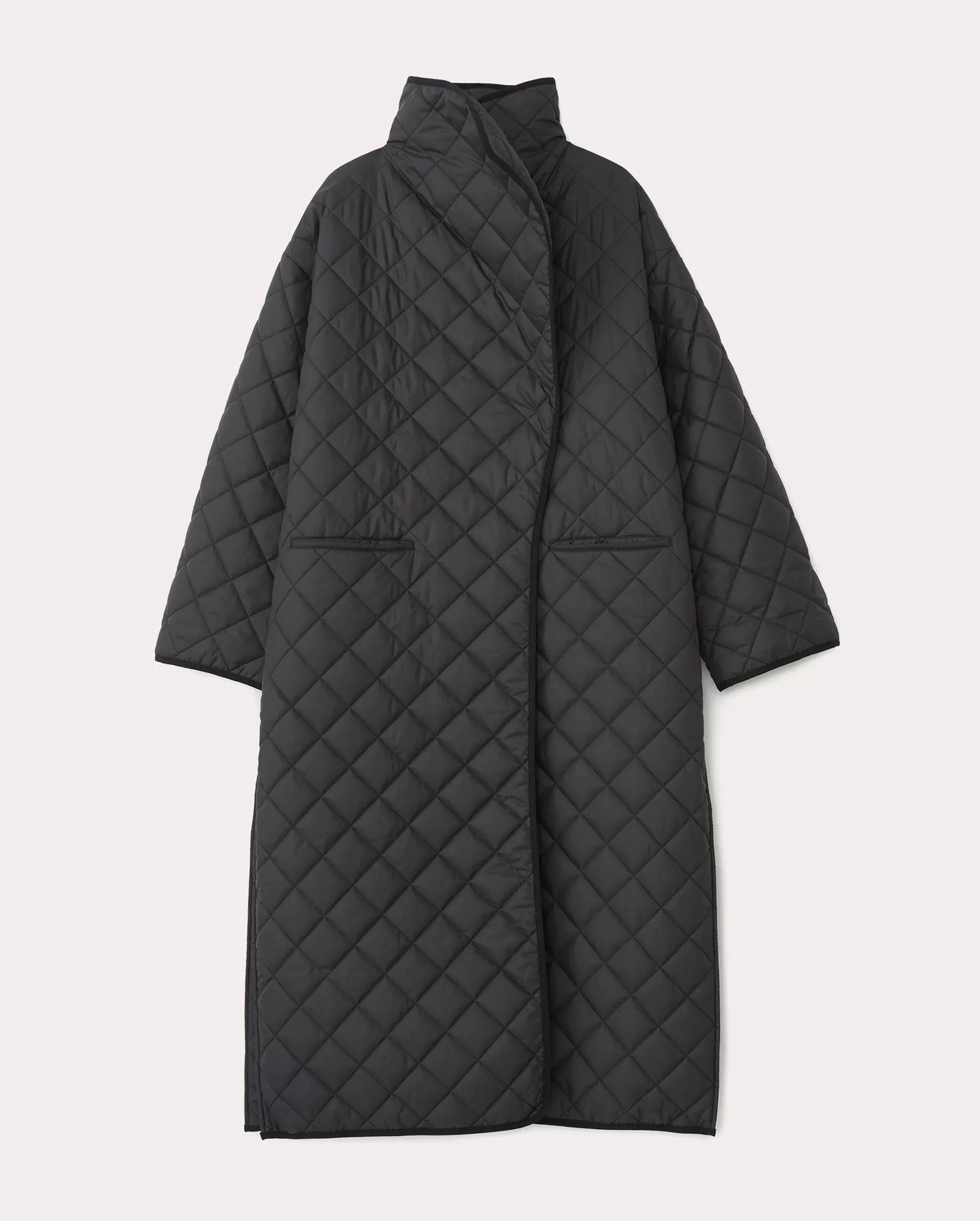 QUILTED COAT / BLACK