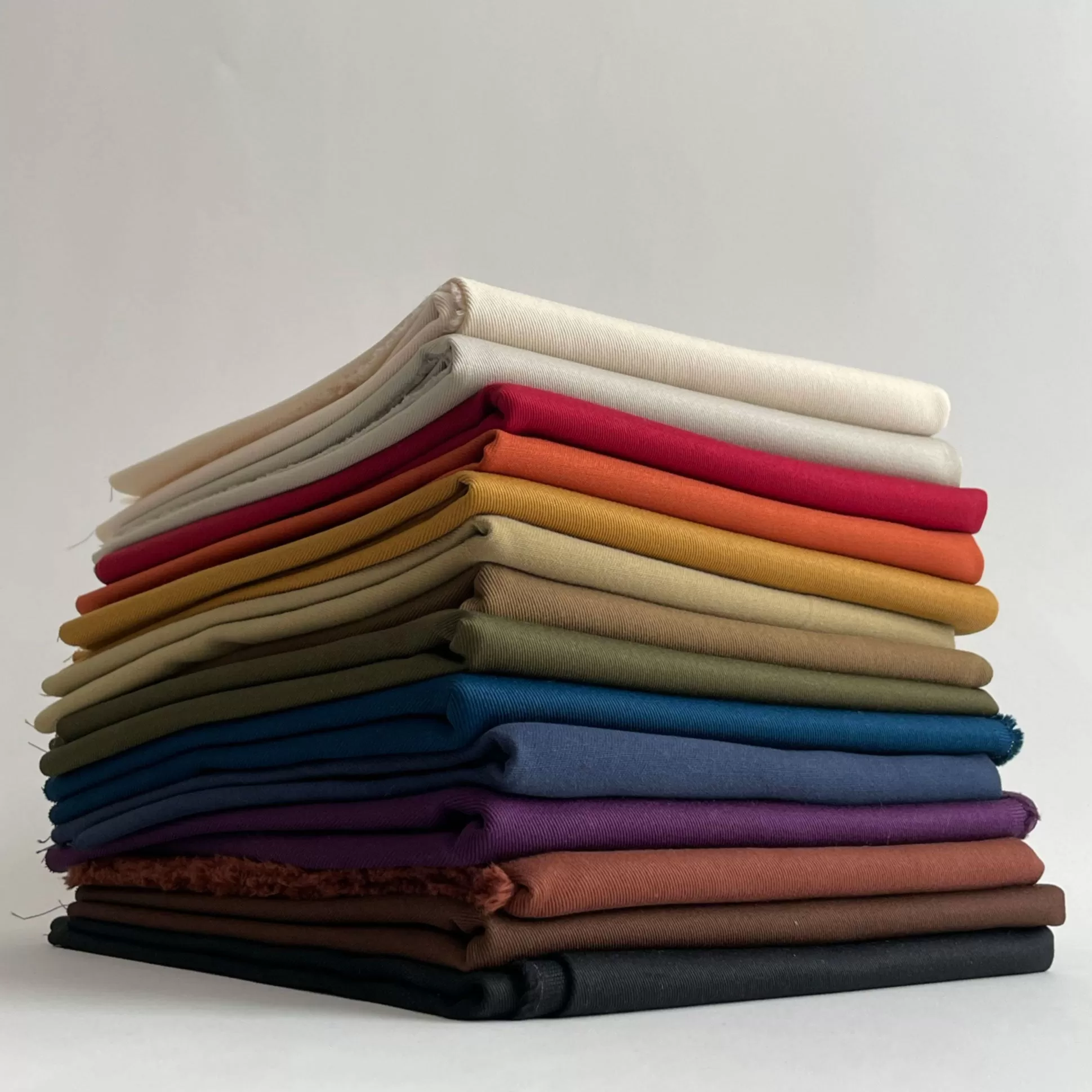 Relaxed Organic Cotton Twill Fabric in Stone